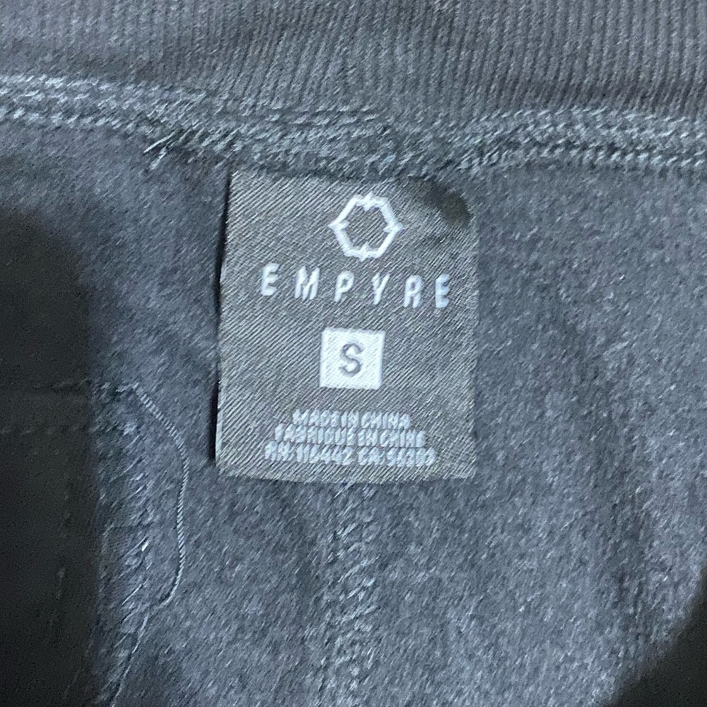 Empyre Vertirose Black Jogger Sweatpants
New with out tags - Picture 9 of 10